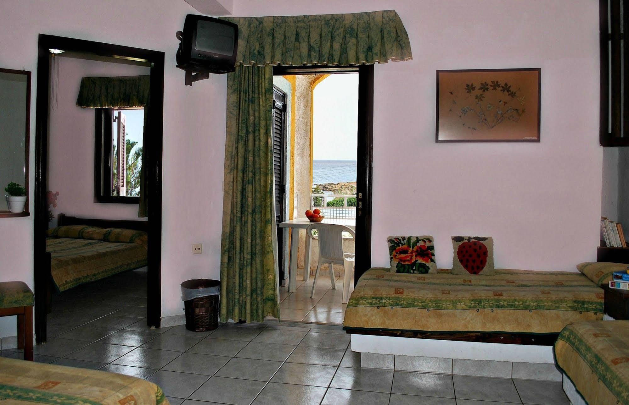 Iliostasi Beach Apartments خيرسونِسوس المظهر الخارجي الصورة