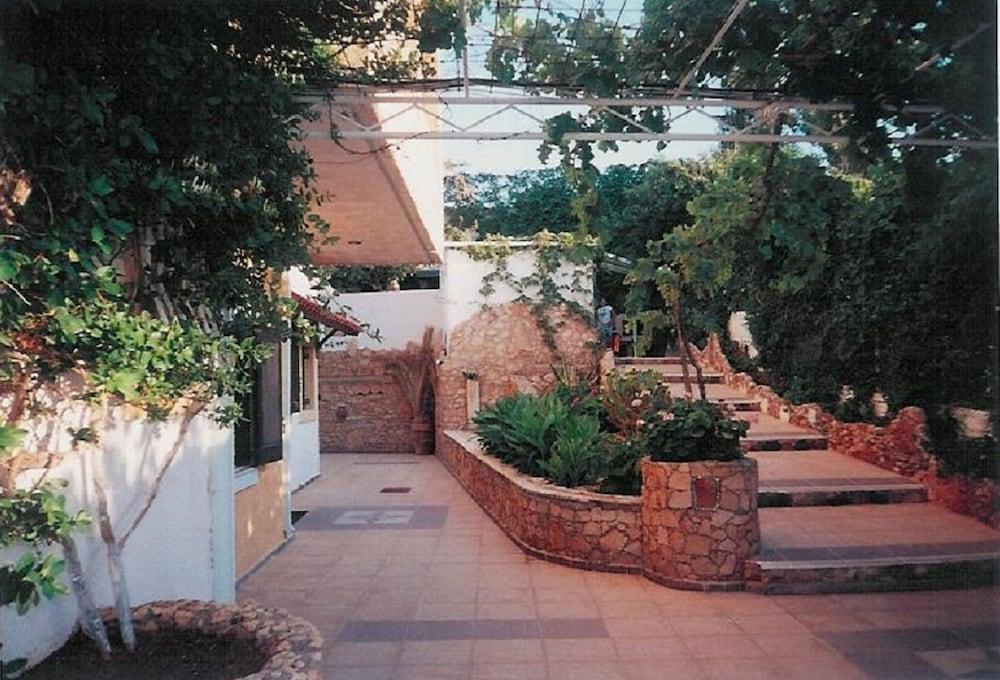 Iliostasi Beach Apartments خيرسونِسوس المظهر الخارجي الصورة